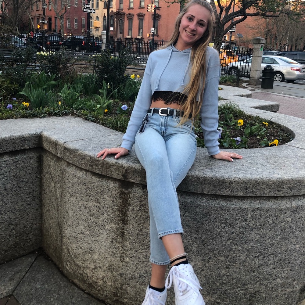 Meet your Posher, Laine